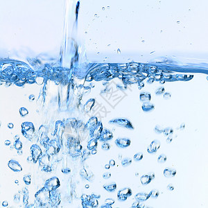 水泡气泡白色蓝色液体运动飞溅药品波纹淡水沸腾图片