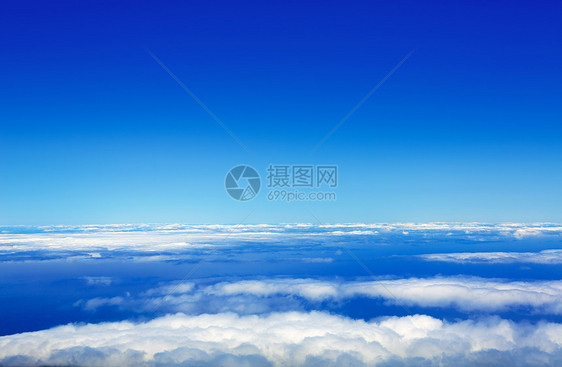 高海拔云层的蓝空中蓝天海高度天篷蓝色天空气氛地平线飞机空气环境天堂图片