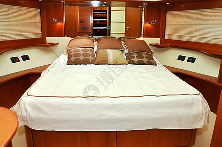 卧室游艇木头寝具公寓风格窗户硬木血管财富房间巡航图片