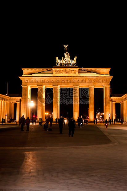 柏林勃兰登堡门地标观光建筑首都雕像历史历史性雕塑马匹城市图片