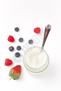 白酸奶和浆果图片