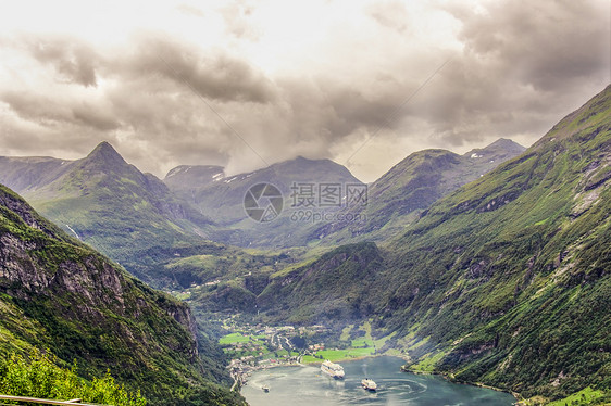 结束旅行风景峡湾山脉图片