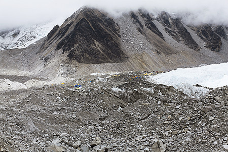 雪雪山环境远足天空岩石高山顶峰蓝色冰川全景旅行图片