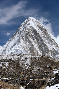 雪雪山顶峰风景远足蓝色活动环境山峰高山全景旅行图片