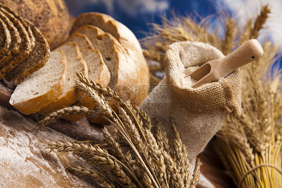 面粉和传统面包早餐核桃食物种子面团包子农业小麦酵母美食图片
