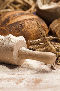 传统面包食物谷物面粉面团美食脆皮小麦糕点饮食纤维图片