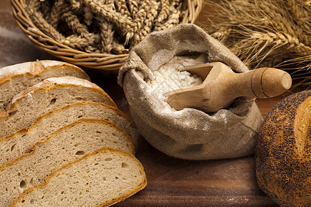 面粉和传统面包粮食脆皮包子面包师美食小麦纤维种子厨房酵母图片
