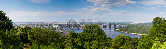 乌克兰基辅全景蓝色旅游风景教会树木天炉首都宗教建筑景观图片