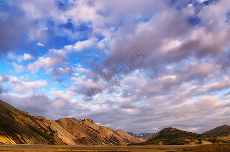 多彩山地景观 冰岛风景地热爬坡旅游石头土地地质学天空岩石火山图片