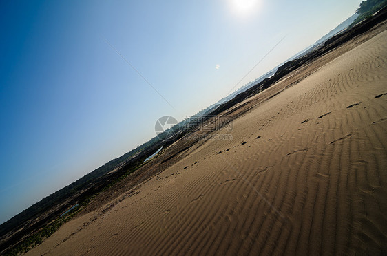 湄公河三潘博克沙丘悬崖地平线旅行支撑天空风景巨石热带岩石晴天图片