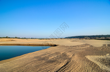 Sampanbok 湄公河中的池塘巨石风景岩石旅行悬崖热带石头晴天支撑旅游图片