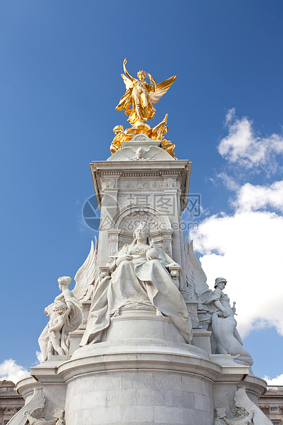 白金汉宫维多利亚王后纪念雕像图片