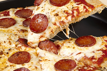 胡椒尼披萨片香肠食物育肥美食浇头火腿托盘午餐披萨小吃图片