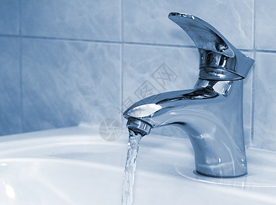 开放水龙头浴缸液体管道修理龙头金属阀门化石卫生间浴室图片