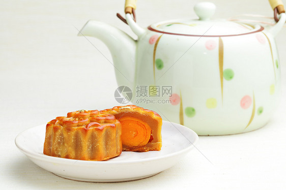 月月蛋糕美食节日食物季节性面包小吃黄色礼物仪式庆典图片
