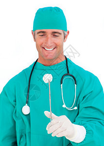 心胸自信的外科医生手持手术器图片