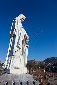 法国 高比利牛斯Lourdes宗教窥探者旅行纪念碑雕像晴天村庄旅游处女雕塑图片