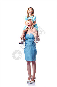 快乐的妈妈和女儿在白色孩子童年微笑家庭母性幸福拥抱女士喜悦乐趣图片