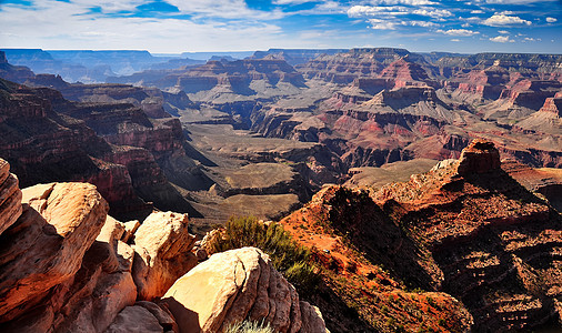 大峡谷风景与岩石的地平面图片