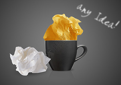 碎纸和咖啡合作压力营销创造力活力演讲思维发明风暴气泡图片
