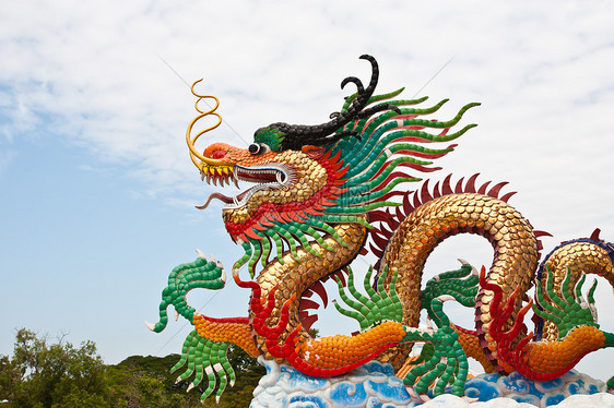 中国龙雕像传统警卫力量旅行蓝色情调宗教节日财富天空图片