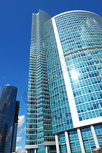 现代办公楼街道窗户城市建筑市中心天空蓝色天际场景办公室图片