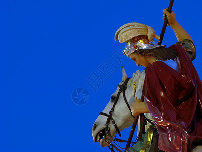 圣乔治雕像信仰雕塑宗教教会巨烈庆典图片