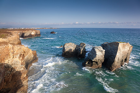 西班牙里巴代奥 卢戈 加利西亚波浪海洋石头海岸大教堂岩石晴天图片