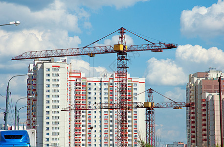 现代住宅建筑建筑学天空晴天住房高楼蓝色城市起重机公寓图片