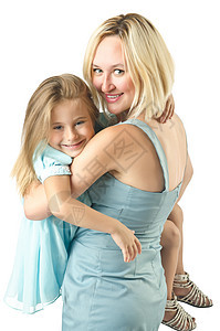 母亲与女儿在白边被孤立母性白色乐趣拥抱微笑妈妈父母童年快乐喜悦图片
