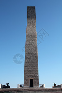 在布林迪西的al marinaio纪念碑背面图片