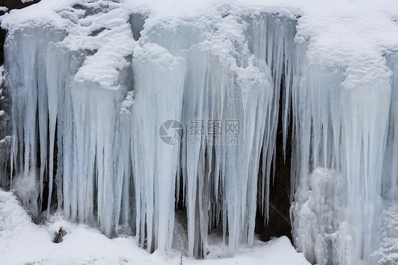 冻雪风暴图片