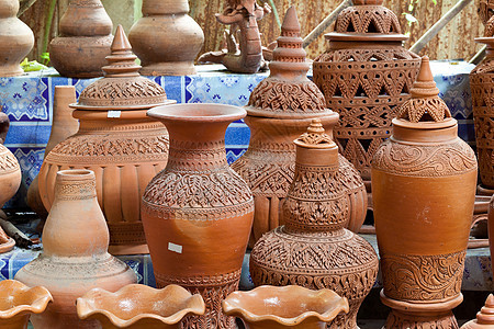 土器手工制造的旧粘土锅艺术爱好陶瓷市场水壶橙子制品投手生活黏土图片