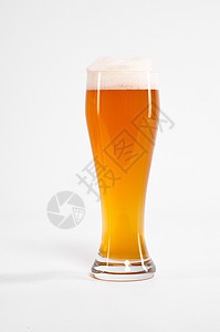 孤立的德国啤酒小麦饮料玻璃酒吧器皿啤酒厂气泡宏观食物金子图片