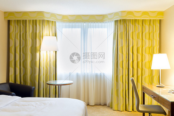 内部设计家具床单亚麻旅行风格寝具艺术酒店枕头窗户图片