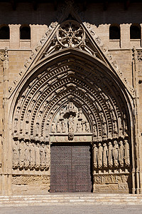 西班牙阿拉贡韦斯卡大教堂遗产旅游教会旅行雕塑历史入口楼梯宗教石头图片