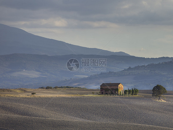 田间农场乡村结构摄影住宅目的地丘陵风光天空旅游田野图片