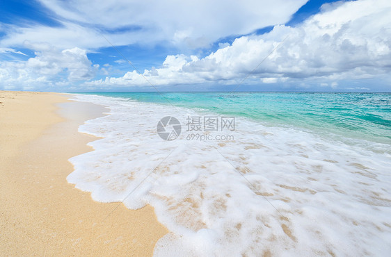 美丽的海滩热带假期冲浪蓝色边缘海景荒野海浪海洋旅行图片