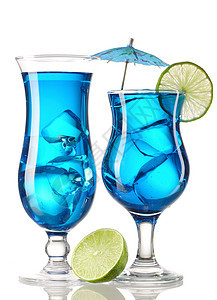 蓝库拉卡鸡尾酒热带糖浆蓝色派对白色稻草反射苏打果汁食物图片