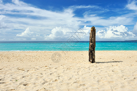美丽的海滩边缘海洋冲浪海景海岸线天空蓝色海浪荒野地平线图片