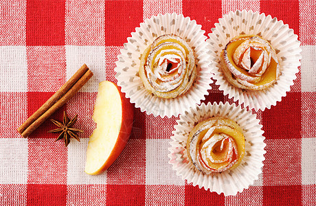 苹果派甜点烹饪糖果蛋糕水果餐厅食物面包面团桌子糕点图片