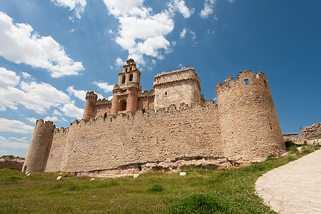 西班牙塞戈维亚图雷根诺城堡背景图片