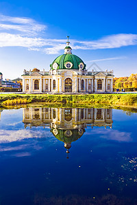 库斯科沃的格罗托教堂旅行财产航程大厦建筑学游客镜子奢华石窟蓄水池图片