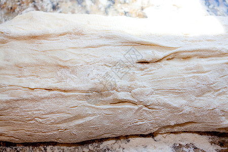 面包制作详细细节滚动手工面团烘烤图片