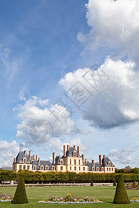 法国巴黎附近的中世纪皇家城堡Fontinbleau旅游旅行文化历史建筑大厦房子建筑学天空地标图片