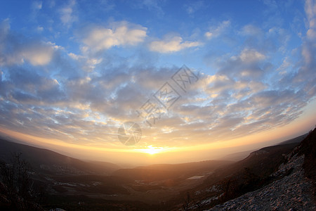 山上的日落 岩洞城艾斯基凯门图片