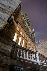 波士顿大学的城堡城大学教育学校历史性季节建筑天气地标时间英语图片