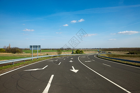 路蓝色运输车道地平线路线场地农村旅行天空国家图片