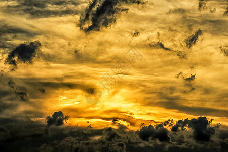 日落在暴风云的后面太阳天空乌云天气夜景图片