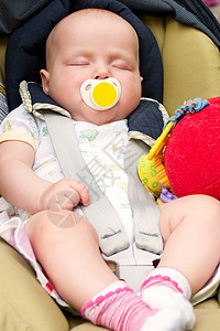 睡觉婴儿后代女孩安全旅行运输腰带白色小憩孩子女性图片